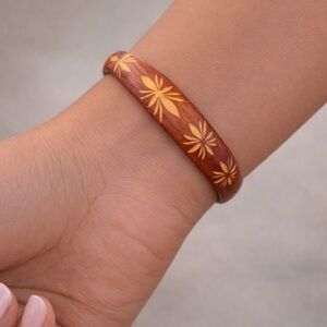 Source Unknown Golden Floral Brown Bracelet